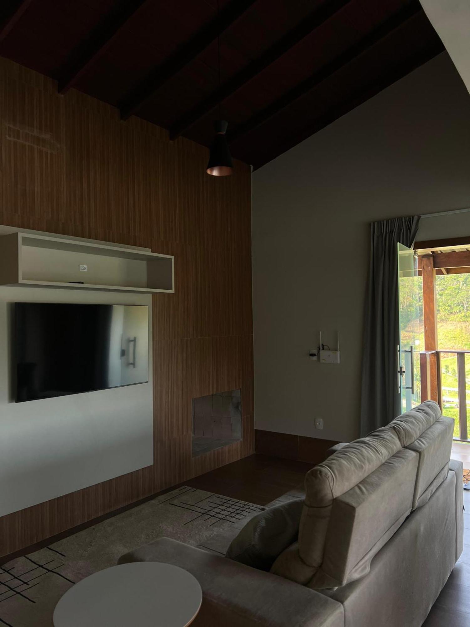 Terras Claras Pousada E Lazer Alfredo Chaves Ngoại thất bức ảnh